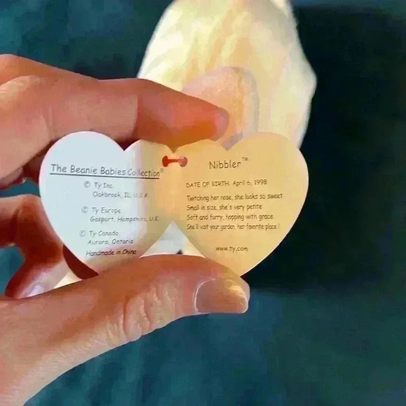 Ty Beanie Baby Nibbler - Picture 2 of 6